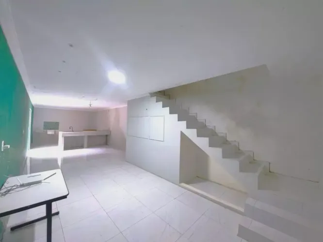 Casa Duplex no Dias Macedo, " Não financia''