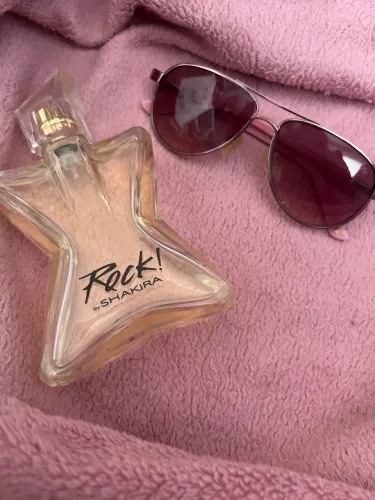 Kit Shakira, óculos de sol e perfume original!