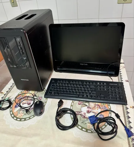 COMPUTADOR POSITIVO - IDEAL PARA ESTUDOS