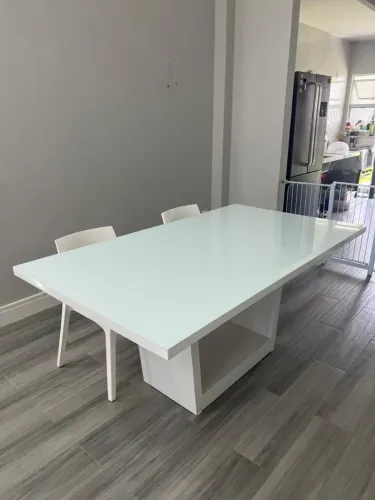 Mesa de Jantar Retangular Luxo com Vidro Laqueado 4mm