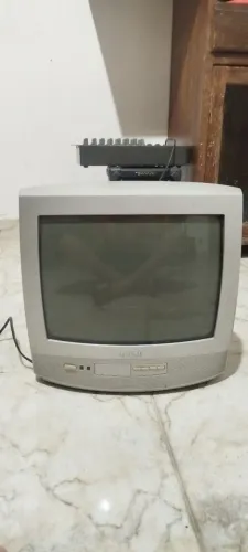 TV de Tubo Retrô Gamer Philips 14" + Conversor Digital Intelbras (Kit Completo)
