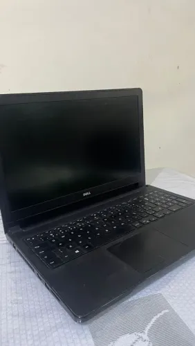 Dell Inspiron 15 Série 5000 - Tela Perfeita + Carregador - Para Peças ou reparo.