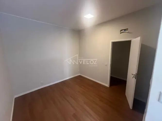 Apartamento - / Residencial / Flamengo