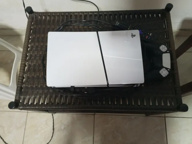 Vendo ou troco Ps5 conservado em celular top com volta pra min