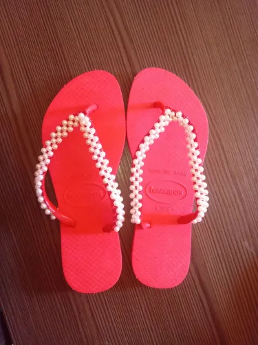 ? SANDÁLIA VERMELHA COM PÉROLAS - SIMPLESMENTE PERFEITA! ?