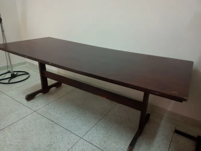 Mesa Grande em Madeira
