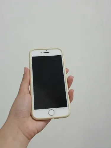 VENDO - IPHONE 8 ROSE 64GB - USADO.