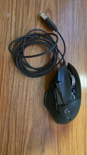 Mouse Logitech G502 com Fio
