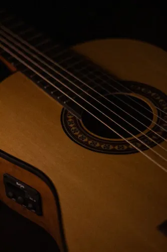 Violão Rozini 7 cordas RX-207 estudante elétrico ativo