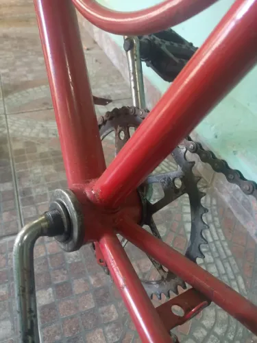 Um amigo vende uma bicicleta Monark 