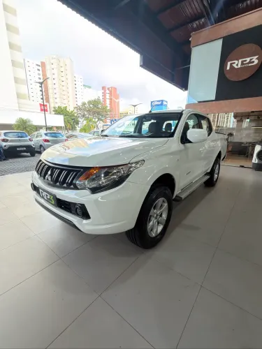 Mitsubishi L200 Triton Sport GLS 2.4 CD Diesel Aut. 2022