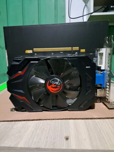 Placa De Video AMD R7 240 ,4GB GDDR5