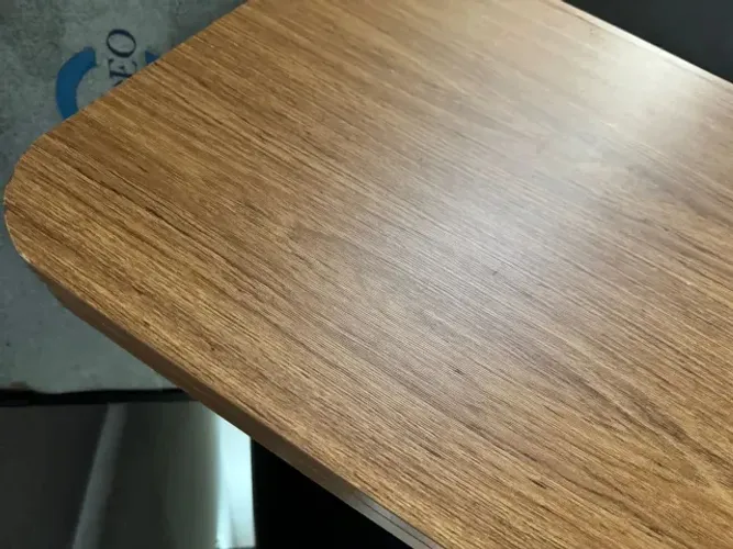 Bancada 1,70x51cm MDF texturizado usar c/mesa  suspensa  c/mão francesa