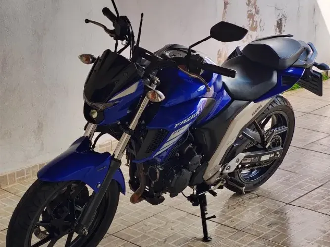 FAZER 250