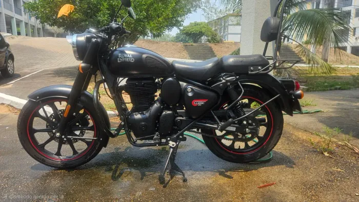 Royal Enfield Classic 350 Dark (2024) - 12.800 km - Doc OK + Acessórios