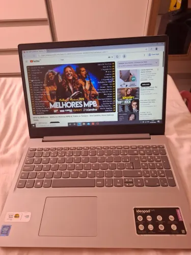Notebook Lenovo seminovo