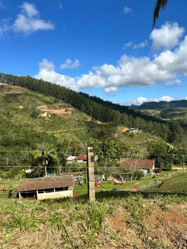 Vende-se terreno em condomínio