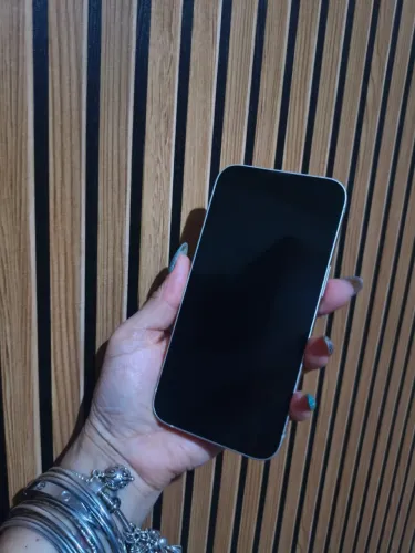 iPhone 13 128gb semi-novo