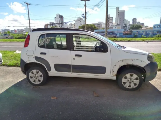 Alugo ou vendo uno way 2013