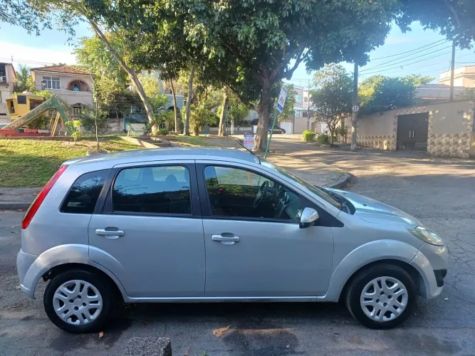Ford Fiesta SE 1.6 8V Flex 5P 2014