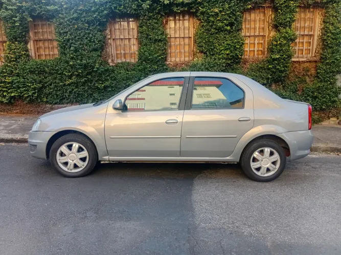 Renault Logan Expression Hi-flex 1.6 8V 4P 2011