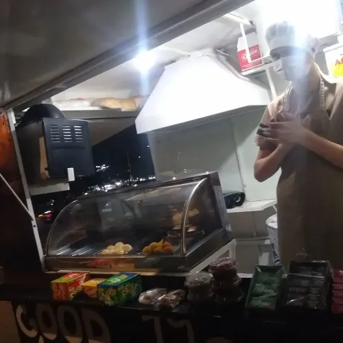Venda ou troco em veículo utilitário