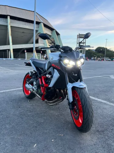Mt 09 extra  