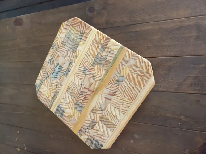 Tábua de carne em pinus