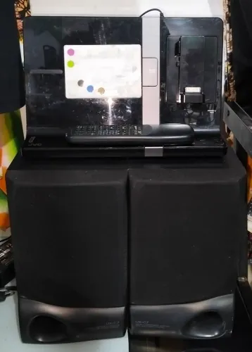 Aparelho de Som Micro System JVC (Rádio e Entrada p/ Celular) + Controle