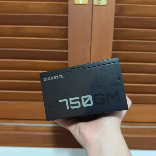 Fonte Gigabyte P750GM 750W 80 Plus Gold Full Modular
