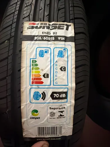 Pneu 15 /60r15. 91h
