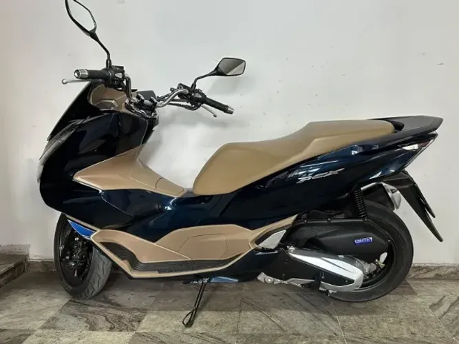 Honda PCX 160 DLX 2025