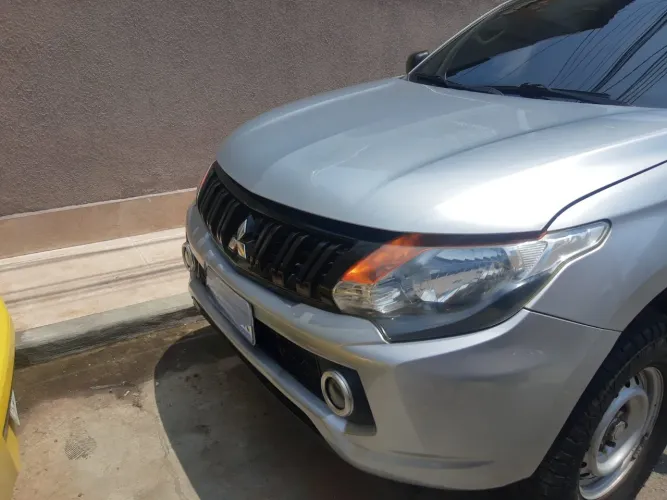 Mitsubishi L200 Tri. Outd. GLX 2.4 CD 4X4 Die. MEC 2021
