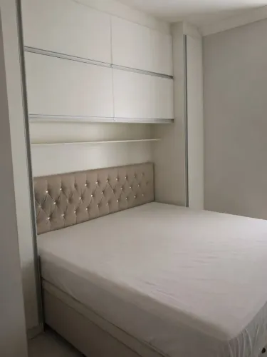 Vendo cama king com 2,00 x 2,00 comprada na euro colchões valor pago R$6.000,00