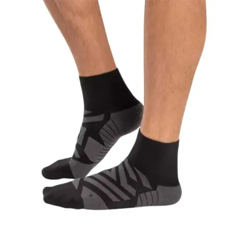 Meia ON RUNNING - Perfomance - Preta/Cinza - Tam 43/44 - Masculino - Cano Médio