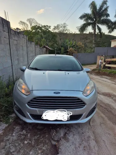 Ford Fiesta 1.6 16V Flex Mec. 5P 2015