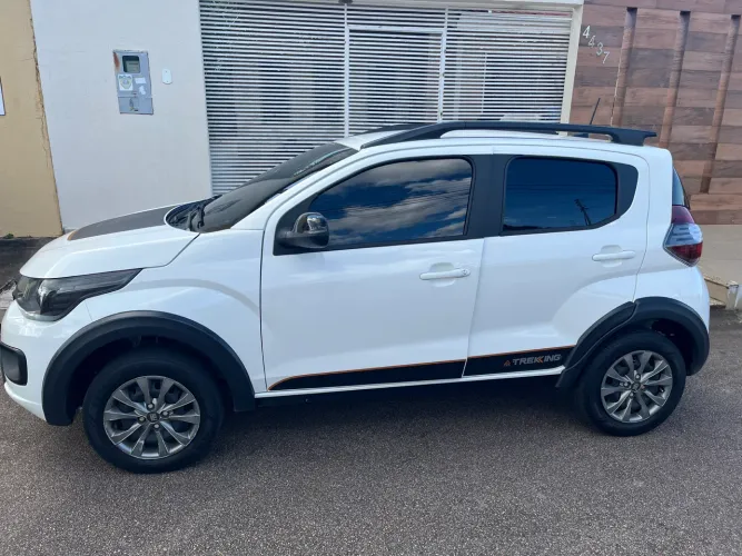 Fiat Mobi Trekking 1.0 Flex 5P 2025