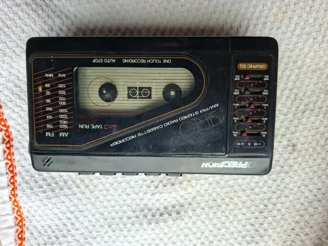 Radio Portátil AM/FM Toca Fita