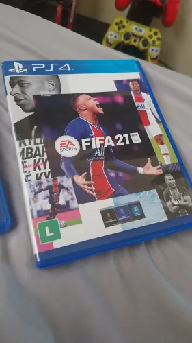 Vendo os dois jogos