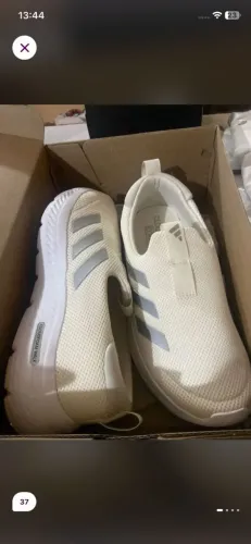 Tênis Adida sem cardarço