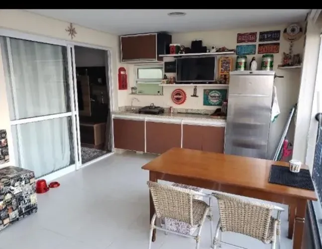 PERFIL MORUMBI. LINDO, NOVO, em CLUBE COM VARANDA GIGANTESCA!