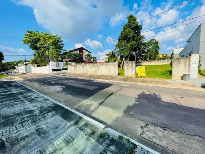 Vendo Lote de Esquina no Condomínio Ponta Negra 2/ Aceita Financiamento Bancário