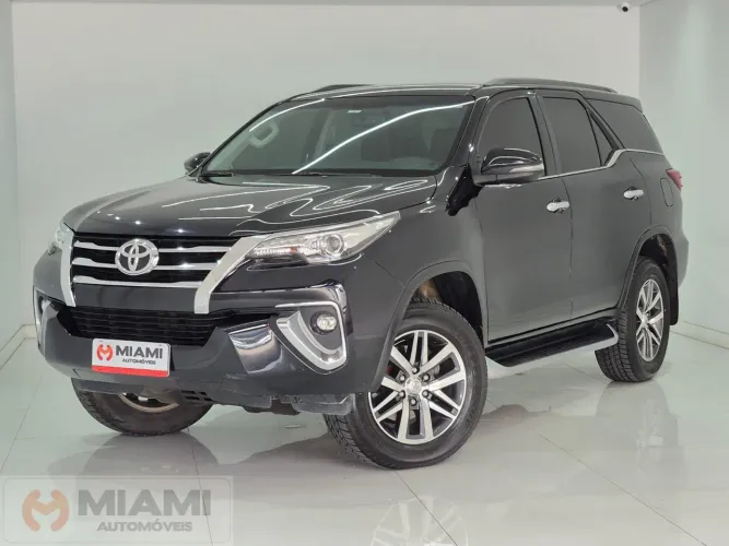 Toyota Hilux SW4 SRX 4X4 2.8 TDI 16V Dies. Aut. 2018