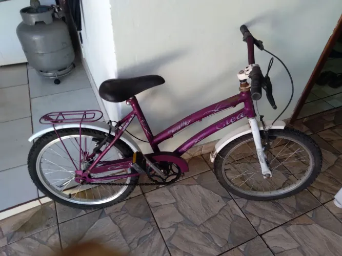 Vendo bicicleta cica funcinando aro 20