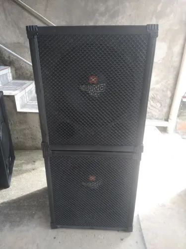Caixas Sub-Grave ( Passiva ) falante JBL Vulcano 3.8  15"  1900 Rms. ( Par )