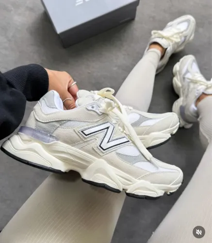 Tenis New Balance 9060 luxo R$185,00