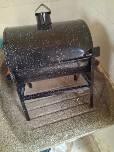 Mini churrasqueira a bafo portatil