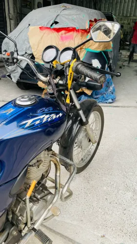 Cg titan 125/es varetada uma ótima moto!