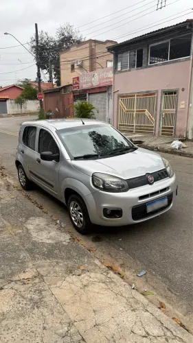 Fiat Uno Attractive 1.0 EVO Fire Flex 8V 5P 2016