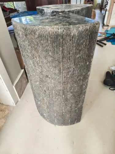 Pé de mesa em granito preto